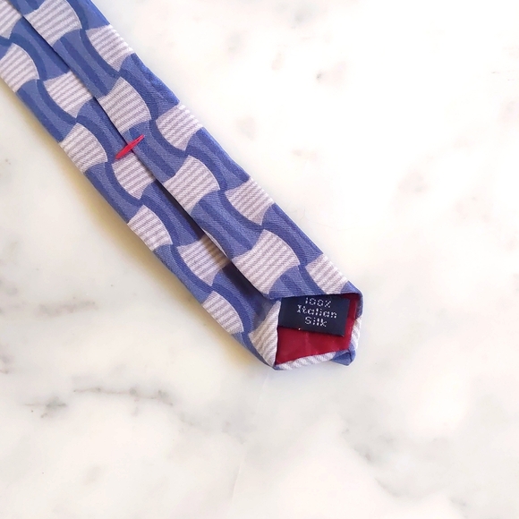 NWOT. Cambridge Classics 100% Italian Silk Tie with Multicolor Design Patterns. - Picture 5 of 5
